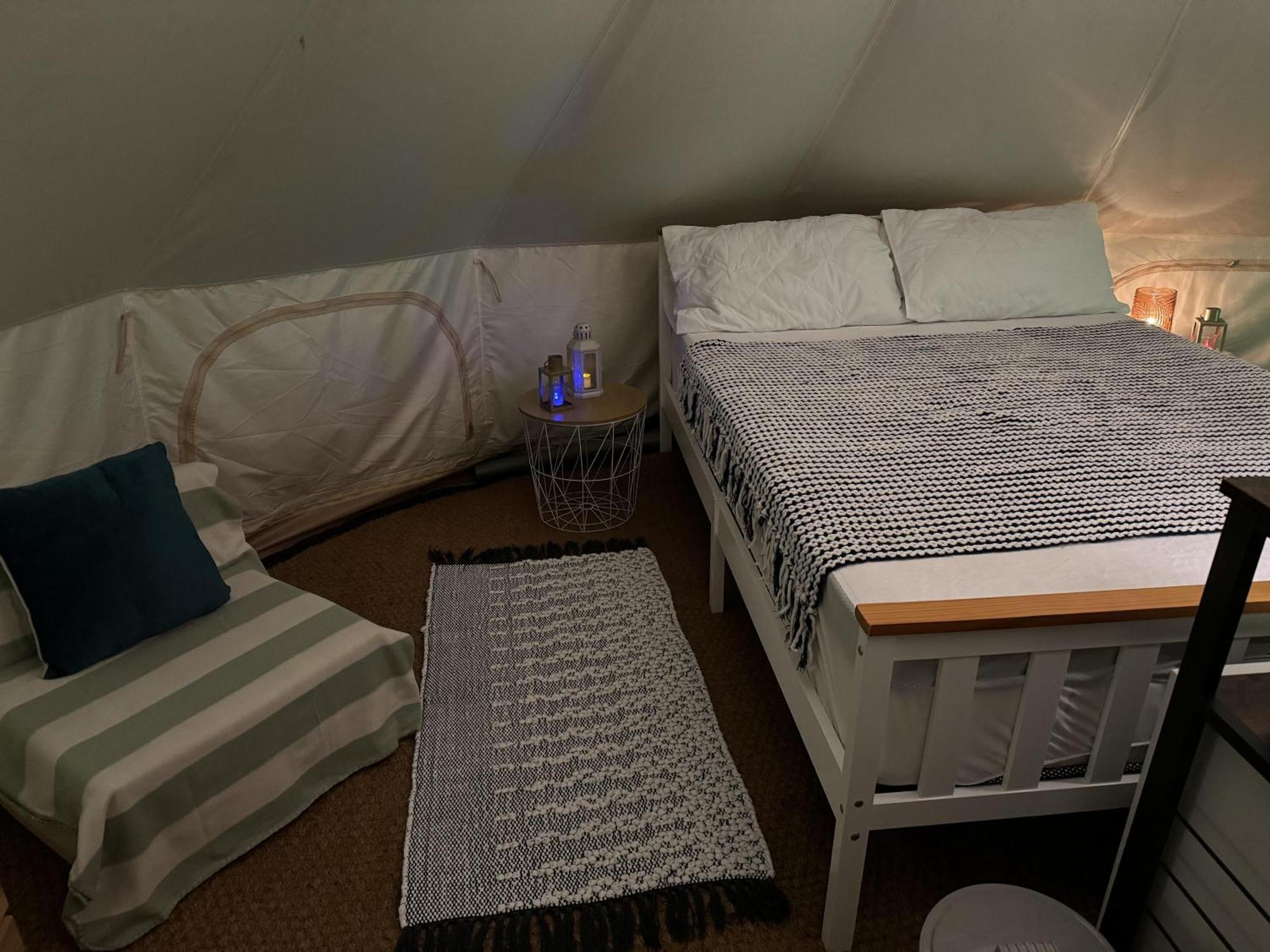 Willa Spacious Bell Tent At Herigerbi Park Lincolnshire Grantham Zewnętrze zdjęcie